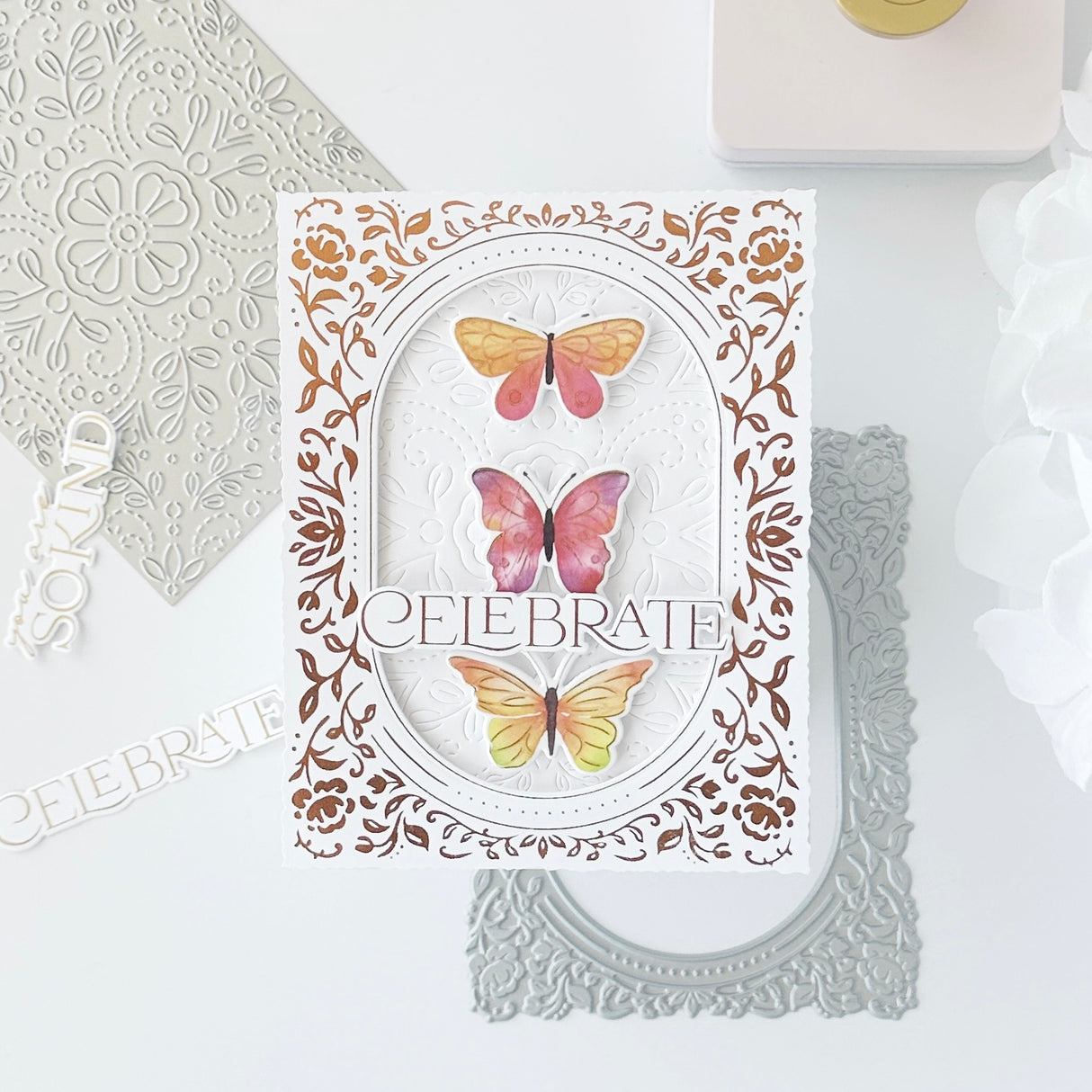 Pinkfresh Studio Dainty Floral Frame Press Plate