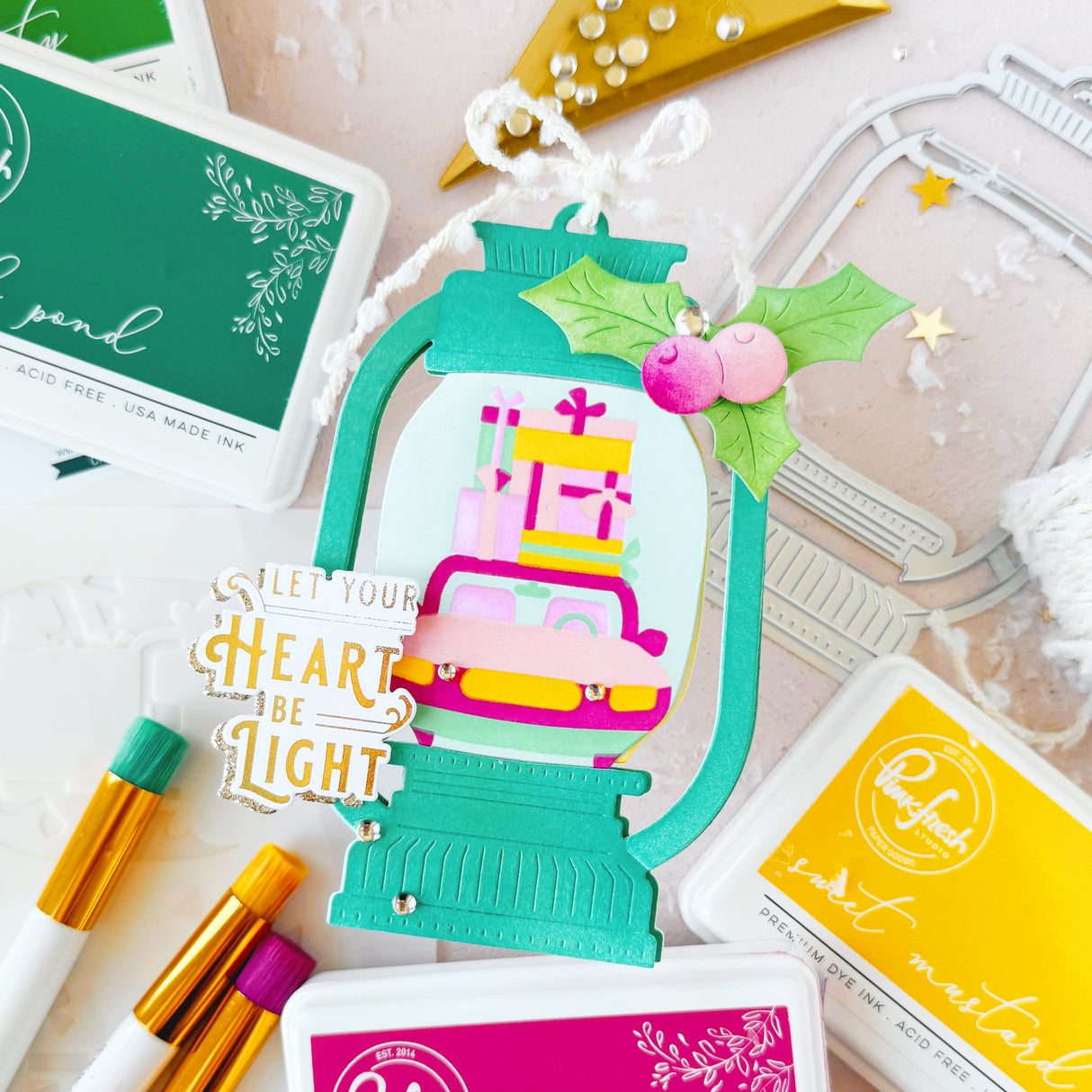 Pinkfresh Studio Timeless Tidings die
