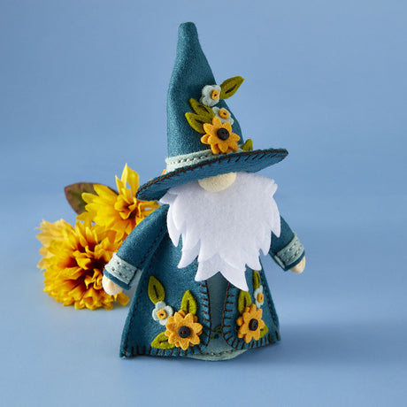 Spellbinders Fergus Etched Dies from the 3D Felt Décor Collection by Sandi MacIver