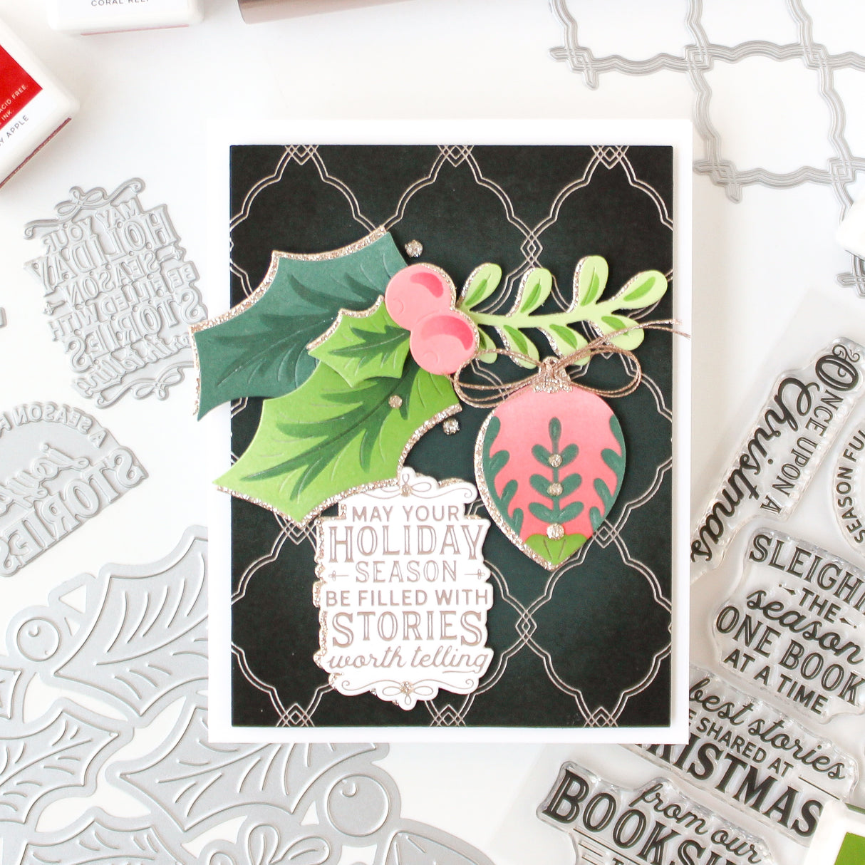 Pinkfresh Studio Interlaced Quatrefoil press plate
