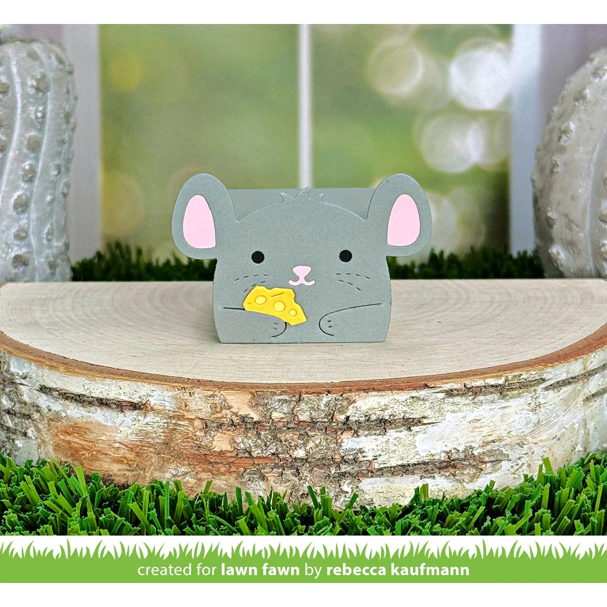 Lawn Fawn tiny gift box mouse add-on